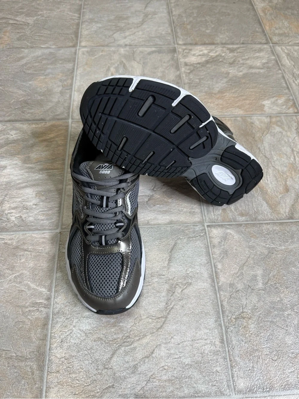 Avia 5000 Performance Sneaker Mens Shoe Size 8.5 Gray WMAV43GX002 NWT